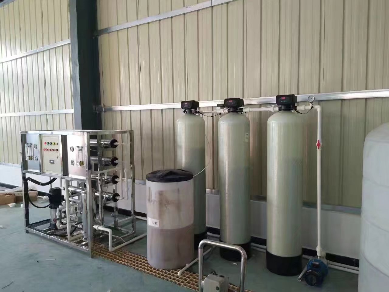 1T/H前置預處理反滲透設備